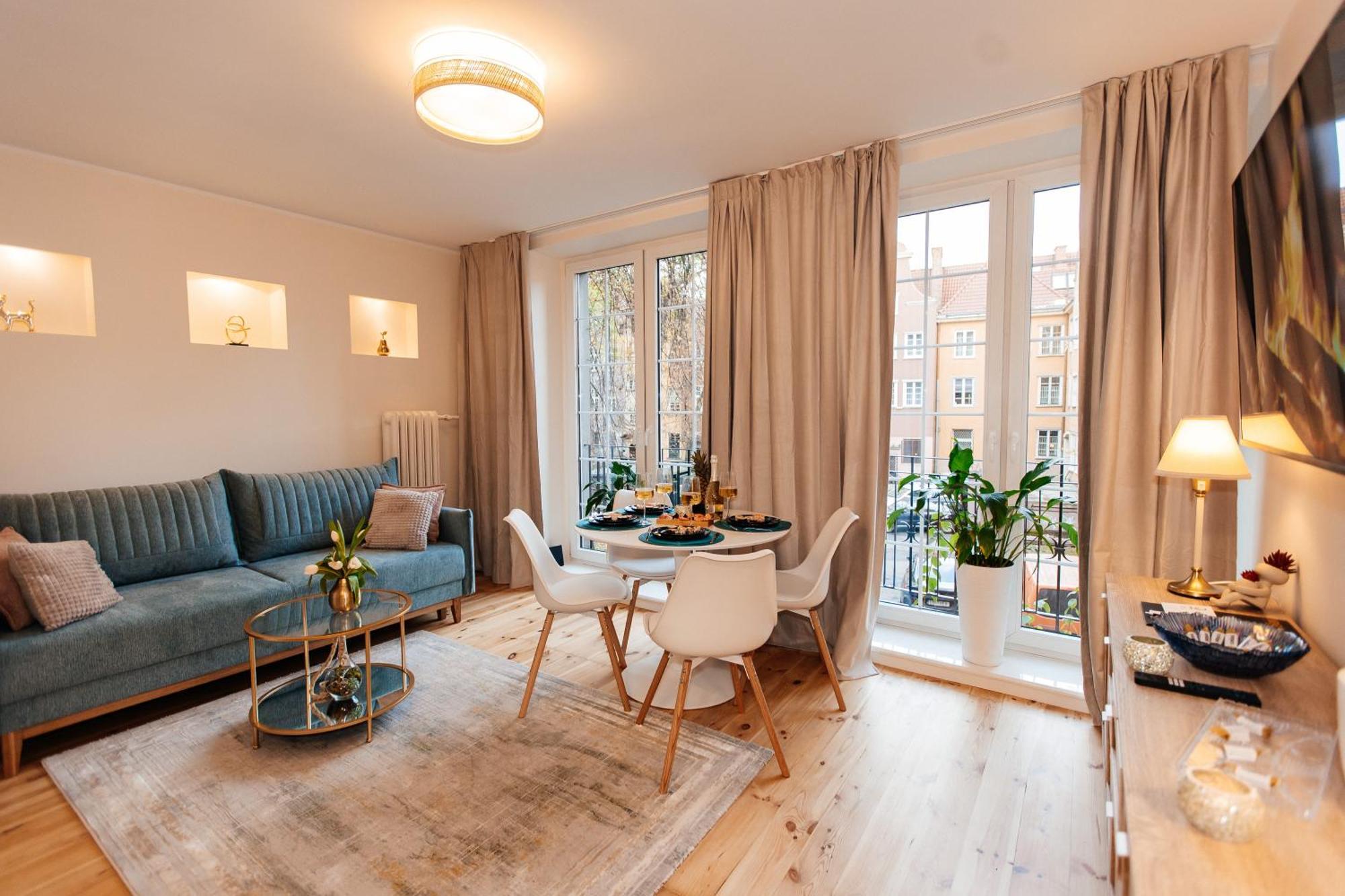Maya's Flats & 27 - Beautiful On Piwna Street In The Old Town Apartment