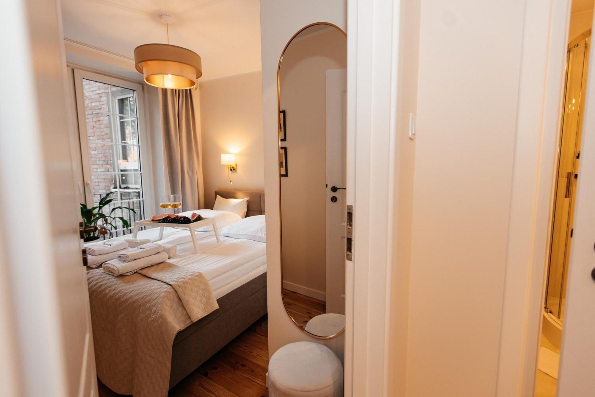 Maya's Flats & 27 - Beautiful On Piwna Street In The Old Town Apartment Gdansk