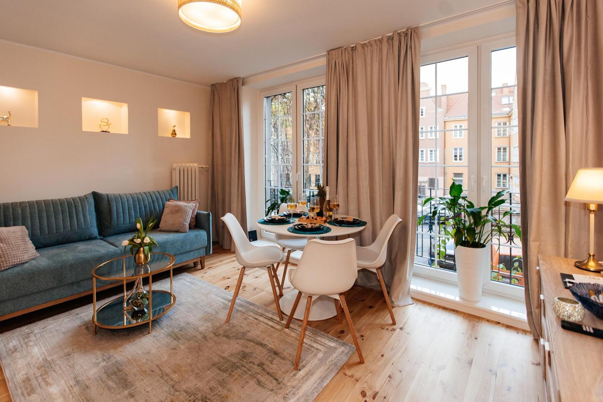 Maya's Flats & 27 - Beautiful On Piwna Street In The Old Town Apartment Gdansk