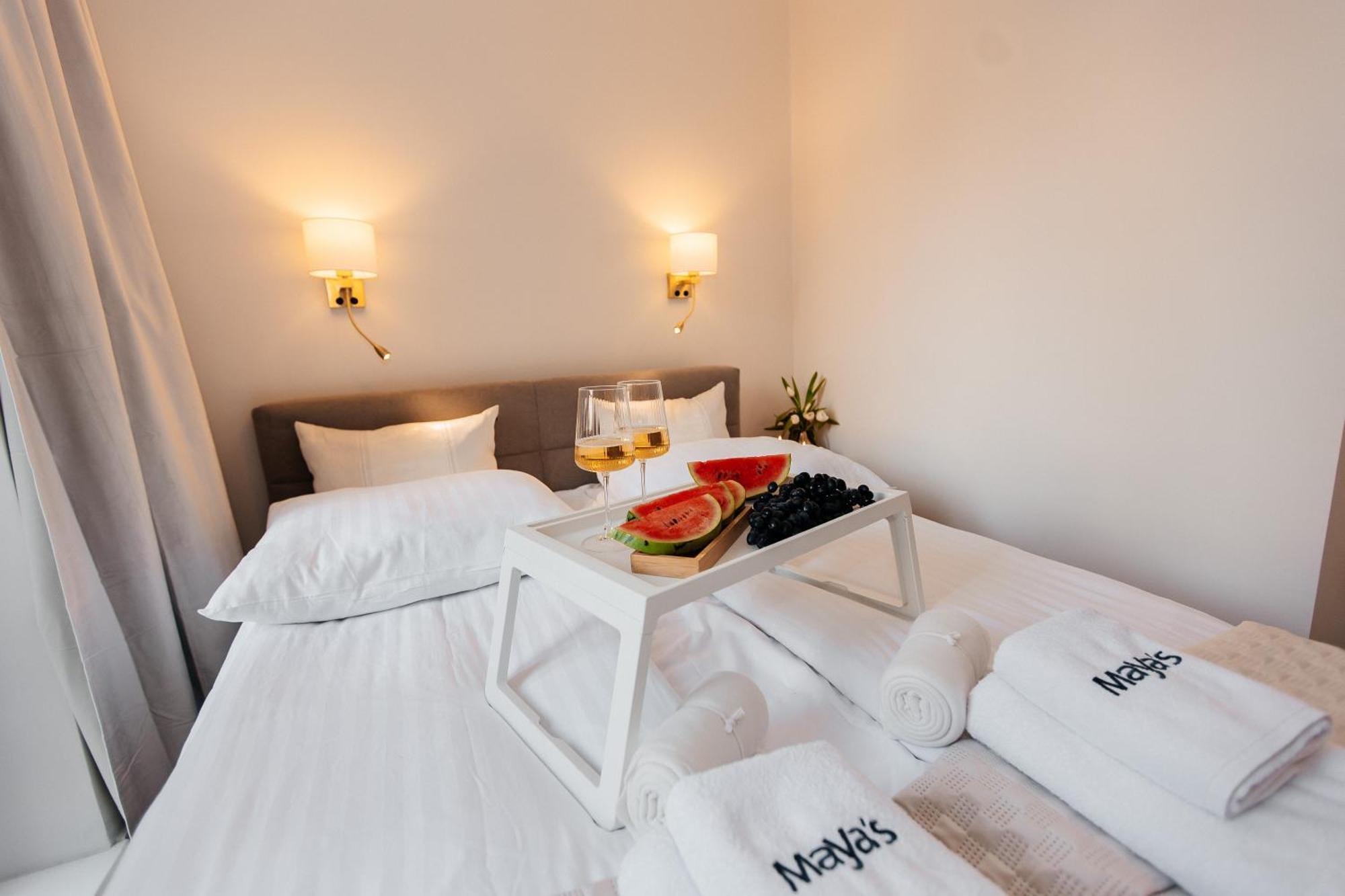 Maya's Flats & 27 - Beautiful On Piwna Street In The Old Town Apartment Gdansk