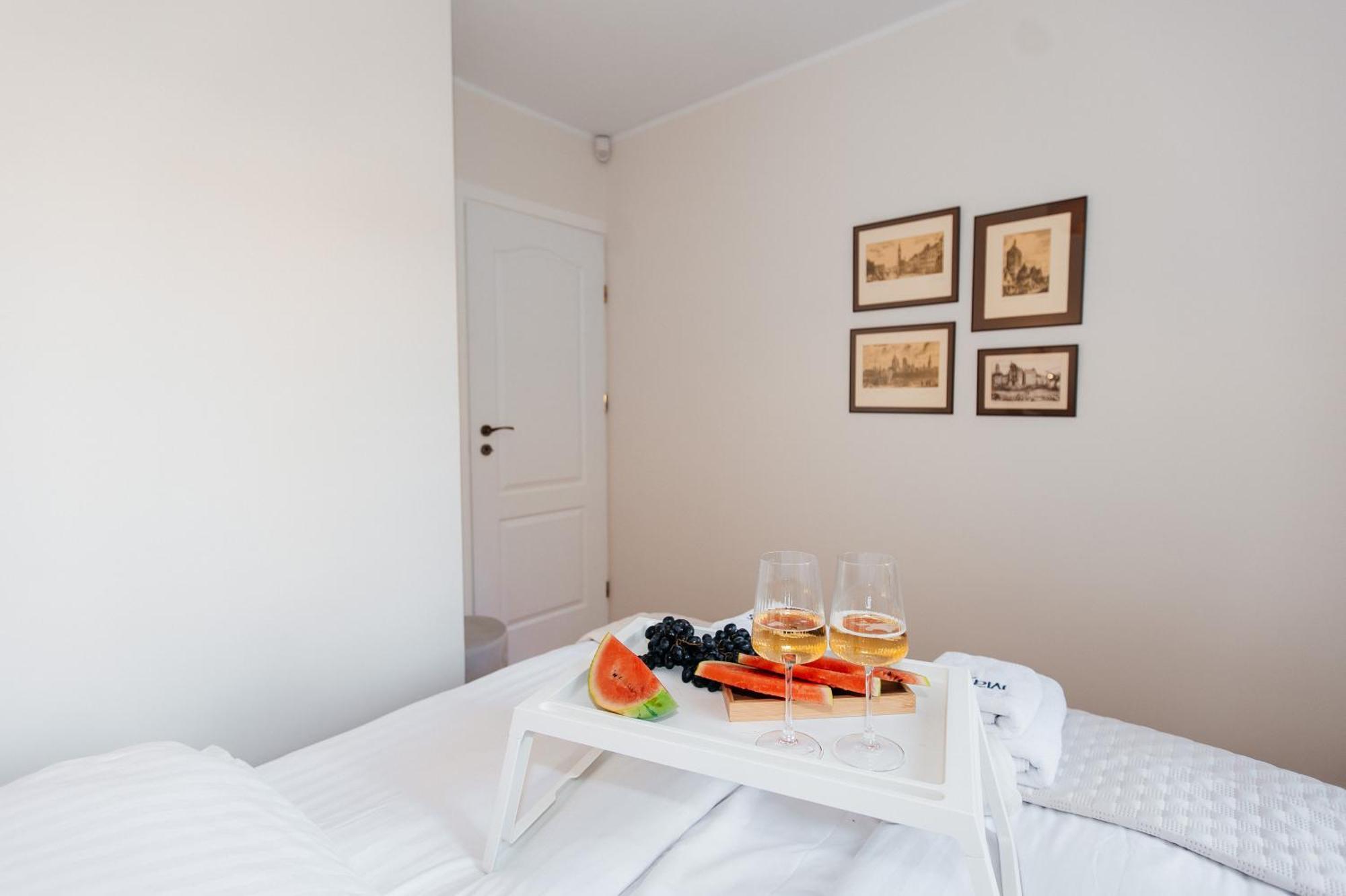 Maya's Flats & 27 - Beautiful On Piwna Street In The Old Town * Gdansk